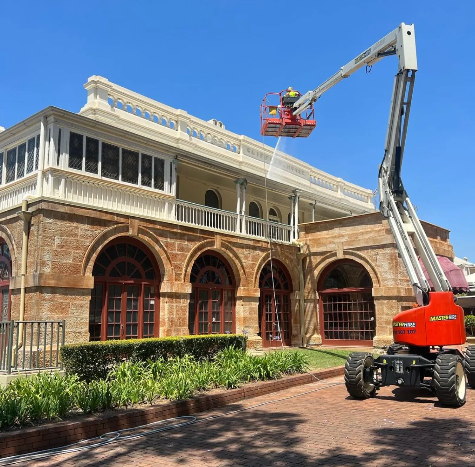 Roof Cleaning for Commercial Buildings