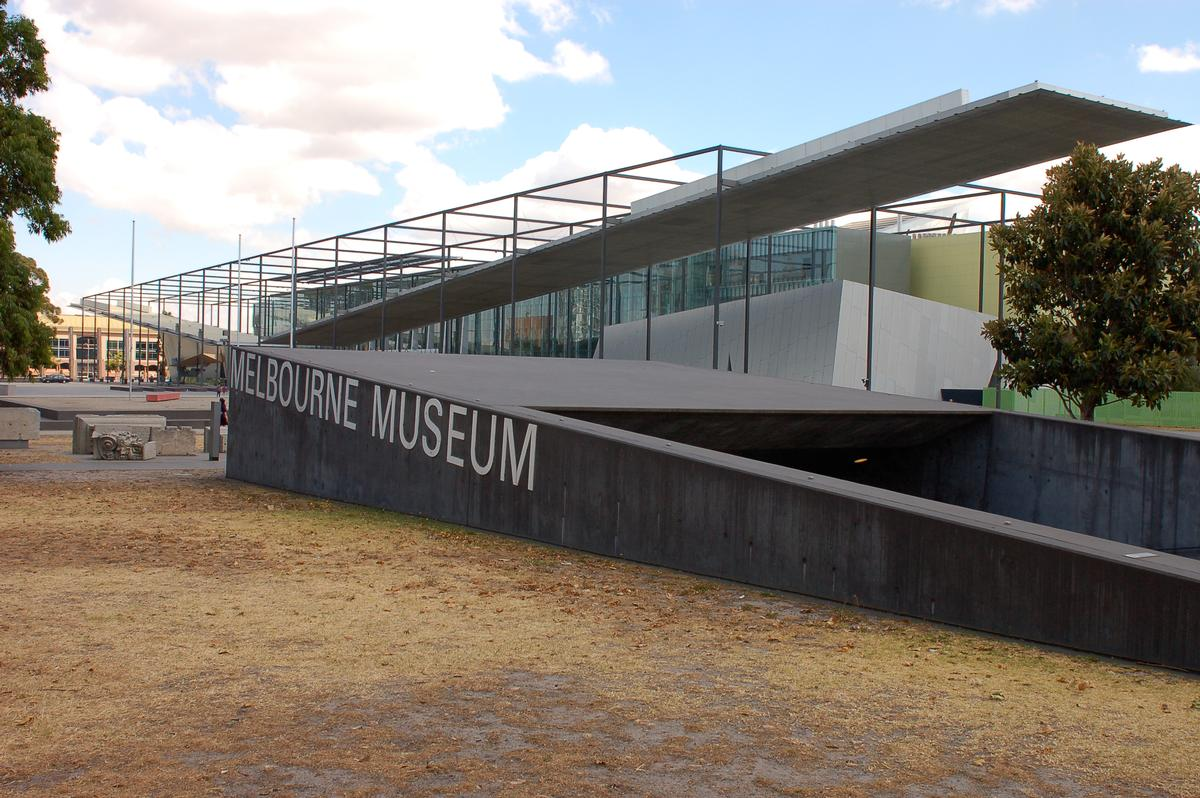 What is the recommended duration for exploring the Melbourne Museum?